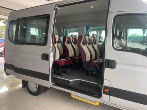 IVECO DAILY 16 CHỖ - Ảnh 6